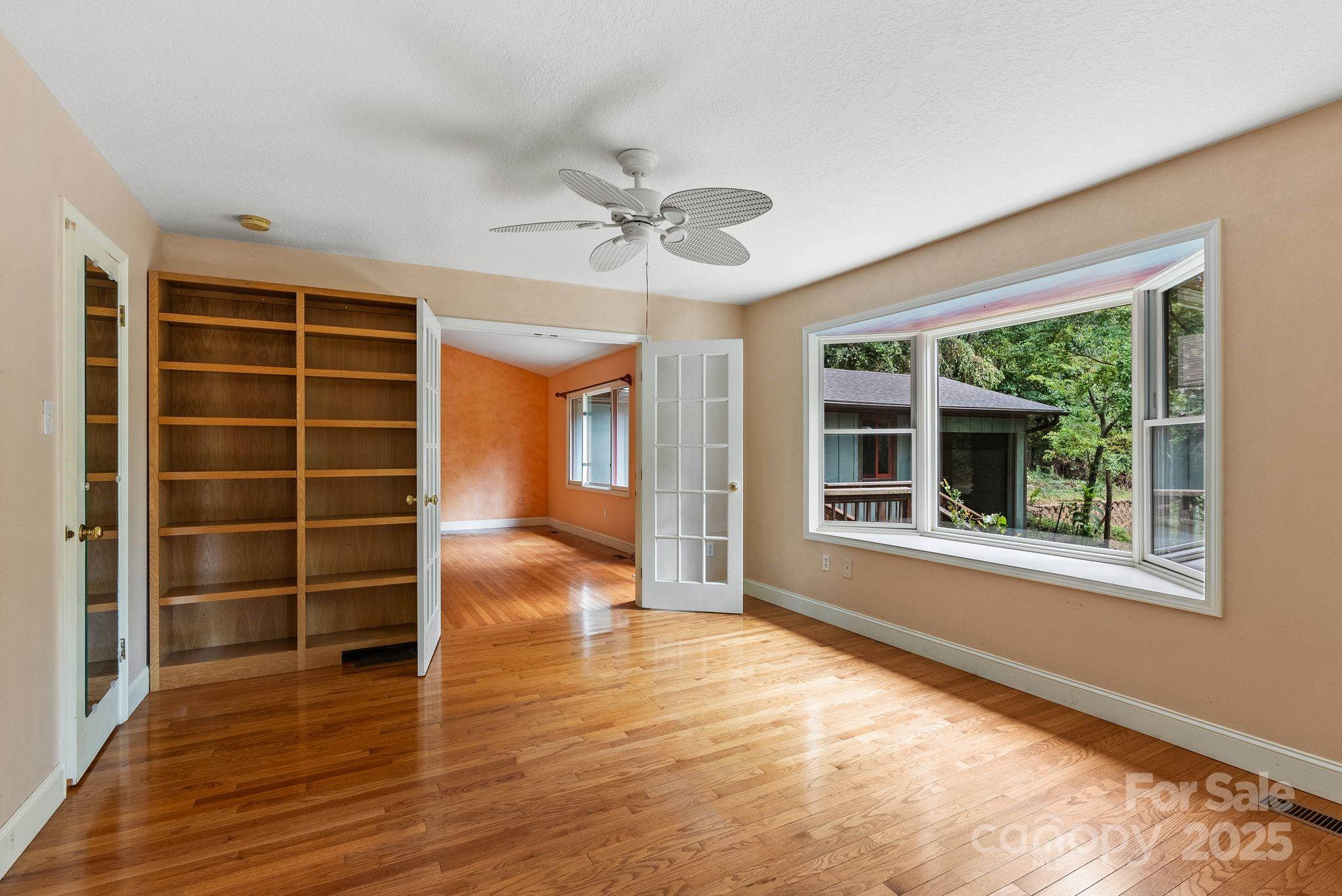 15 Mayfield Road Asheville NC 28804