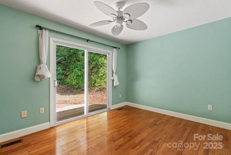 15 Mayfield Road Asheville NC 28804