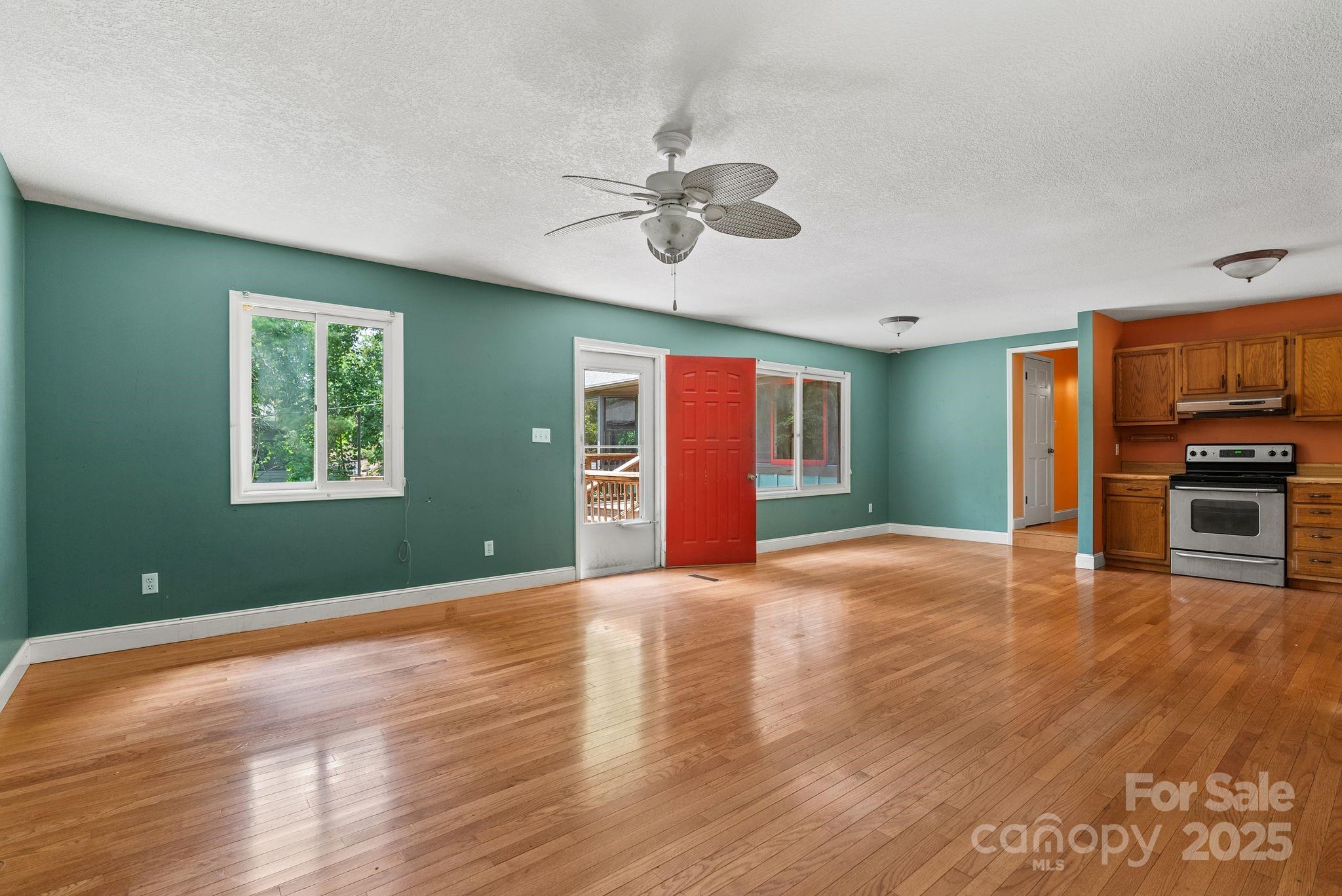 15 Mayfield Road Asheville NC 28804