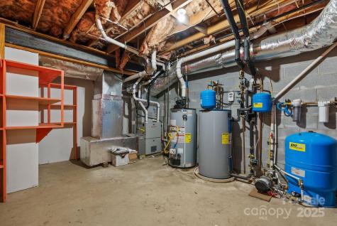 15 Mayfield Road Asheville NC 28804