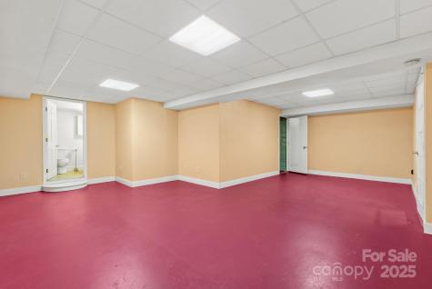 15 Mayfield Road Asheville NC 28804