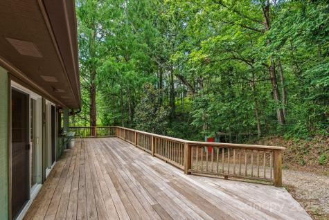 15 Mayfield Road Asheville NC 28804