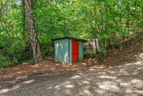 15 Mayfield Road Asheville NC 28804