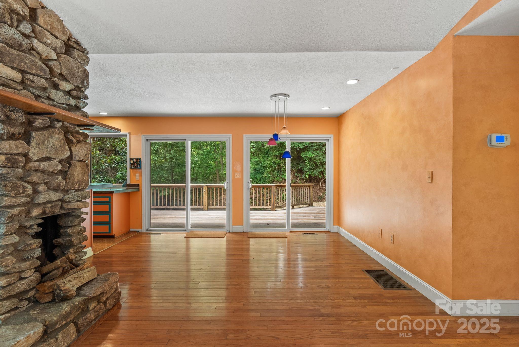 15 Mayfield Road Asheville NC 28804