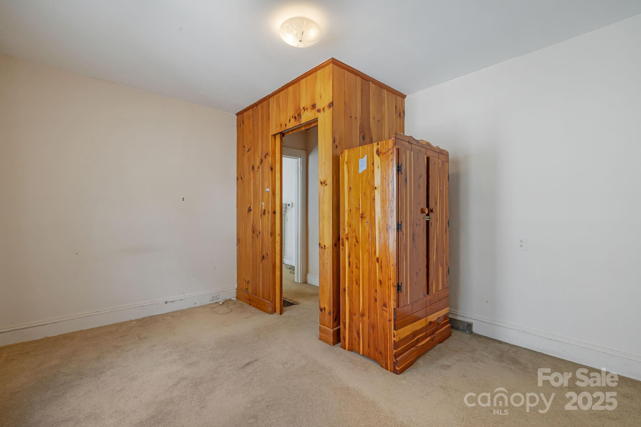 29 Oteen Park Place Asheville NC 28805