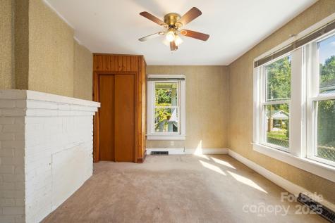 29 Oteen Park Place Asheville NC 28805