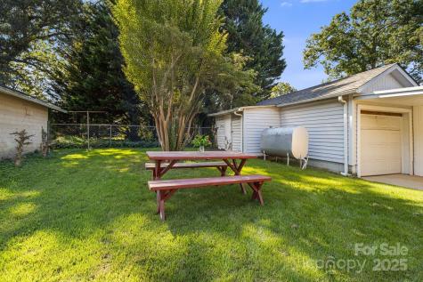 29 Oteen Park Place Asheville NC 28805