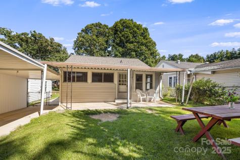 29 Oteen Park Place Asheville NC 28805