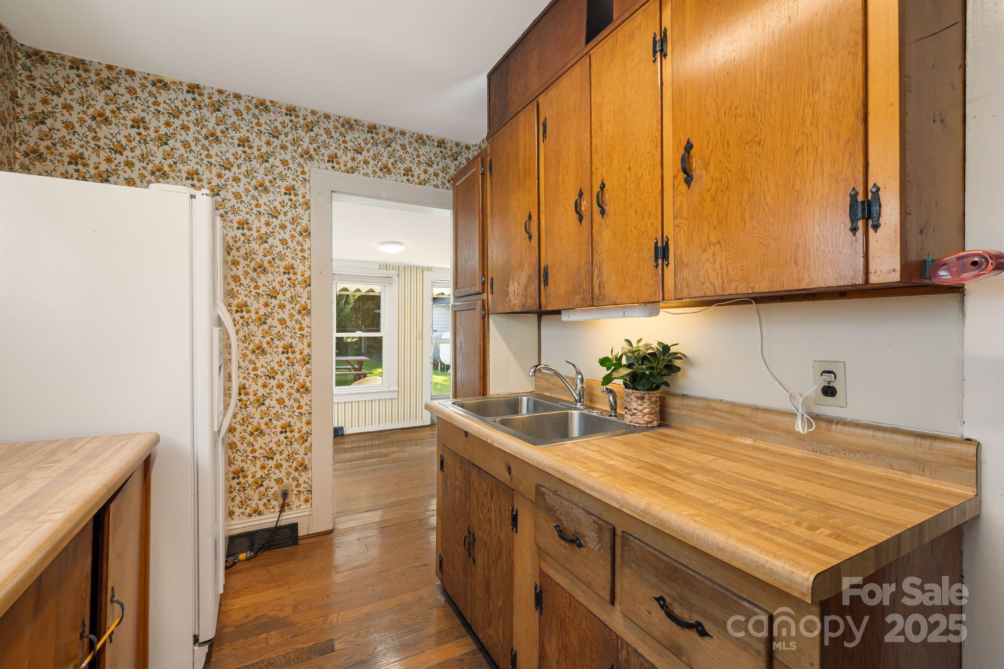 29 Oteen Park Place Asheville NC 28805