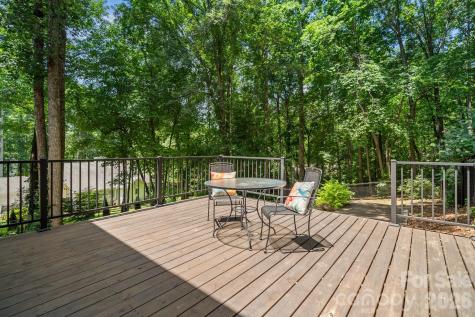 701 Salisbury Road Hendersonville NC 28792