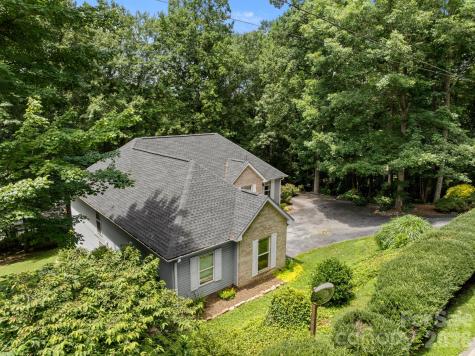 701 Salisbury Road Hendersonville NC 28792