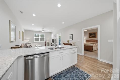 1520 28th Street Lane SE Hickory NC 28602