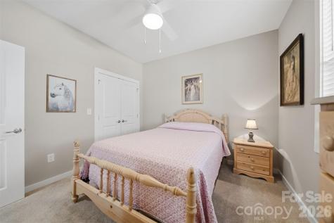 1520 28th Street Lane SE Hickory NC 28602