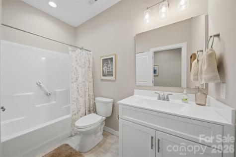 1520 28th Street Lane SE Hickory NC 28602
