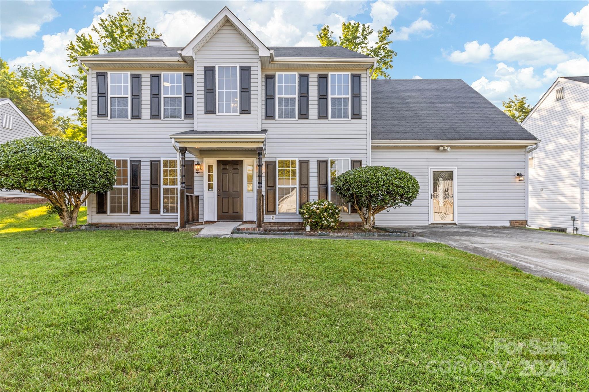 8242 Vermilion Drive Charlotte NC 28215