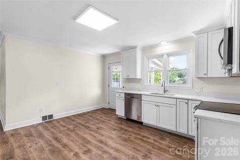 503 N Wylie Street Lancaster SC 29720