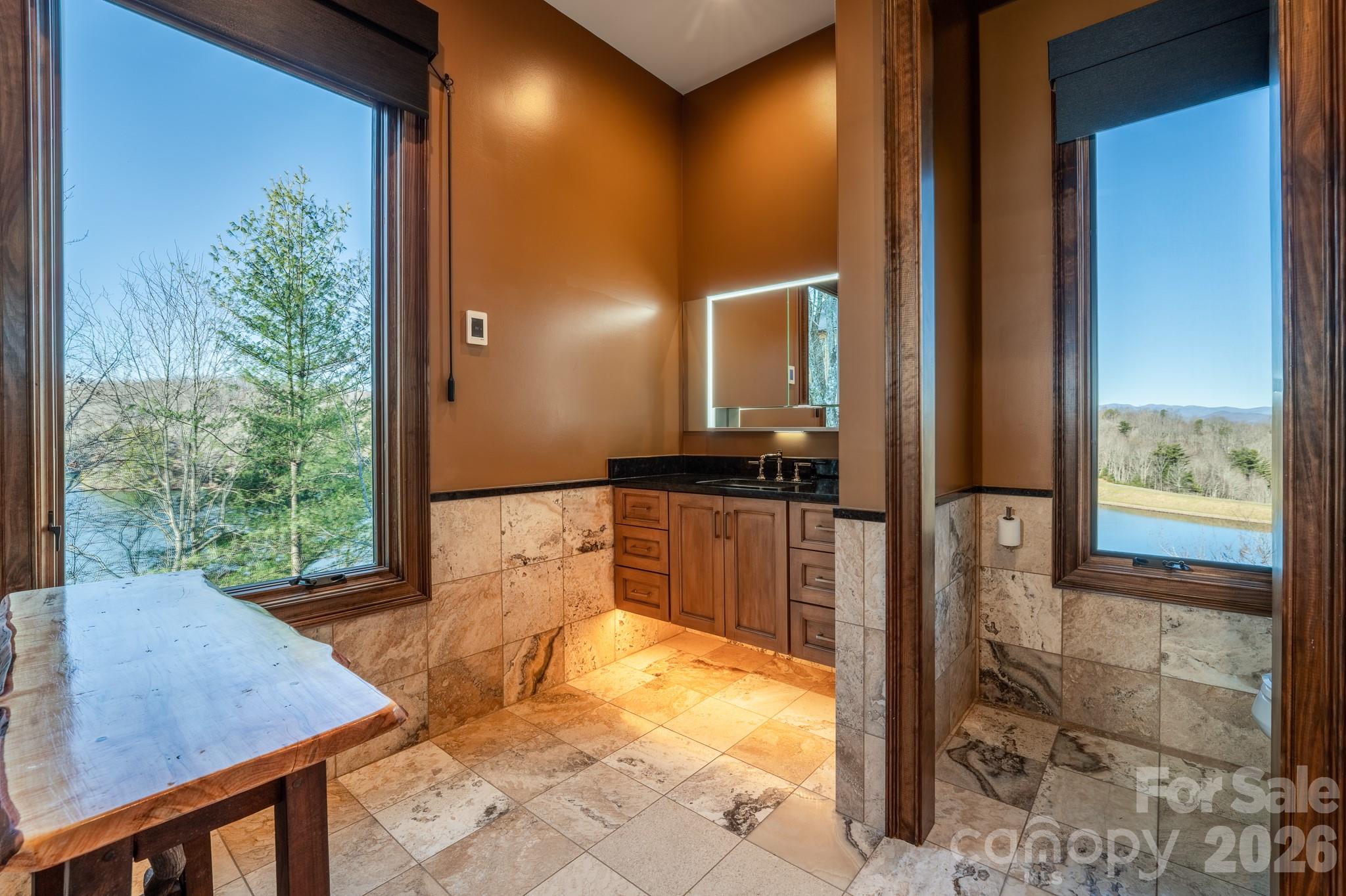 333 Kanasdatsi Drive Brevard NC 28712