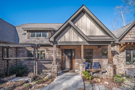 333 Kanasdatsi Drive Brevard NC 28712