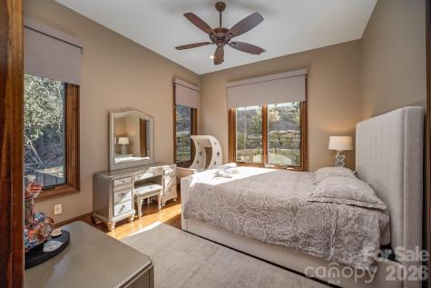 333 Kanasdatsi Drive Brevard NC 28712