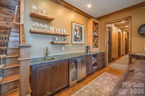 333 Kanasdatsi Drive Brevard NC 28712