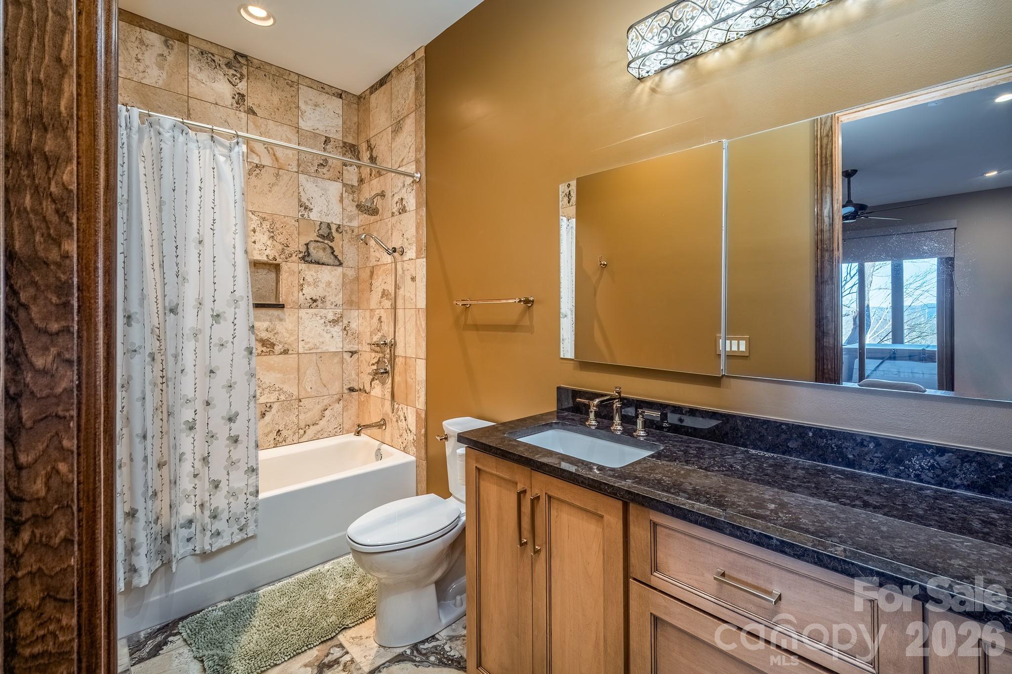 333 Kanasdatsi Drive Brevard NC 28712