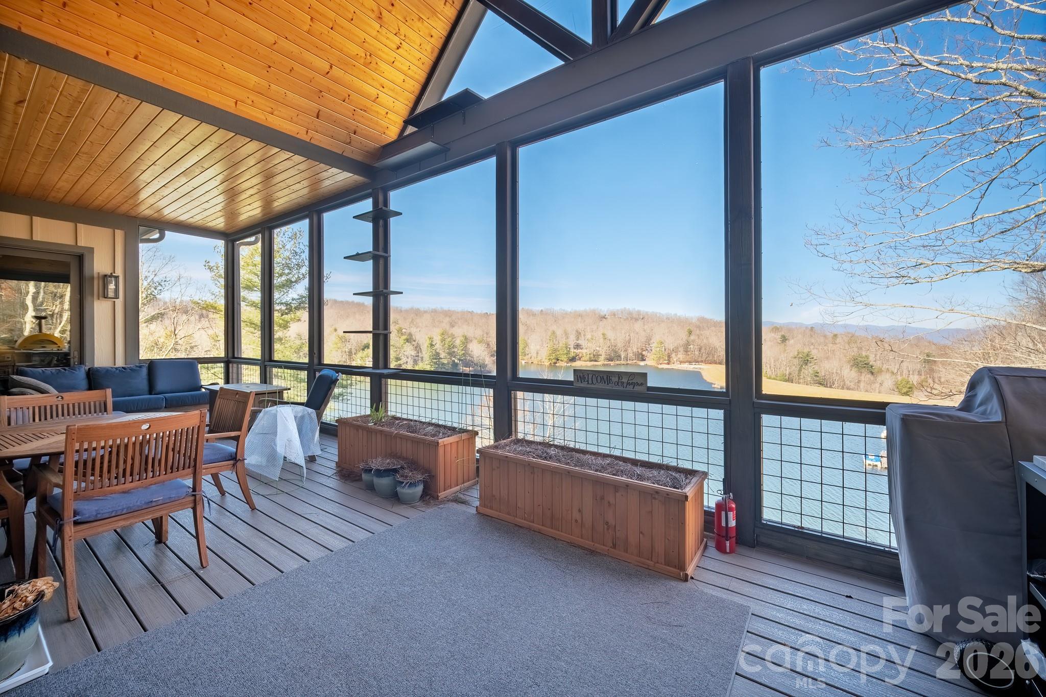 333 Kanasdatsi Drive Brevard NC 28712
