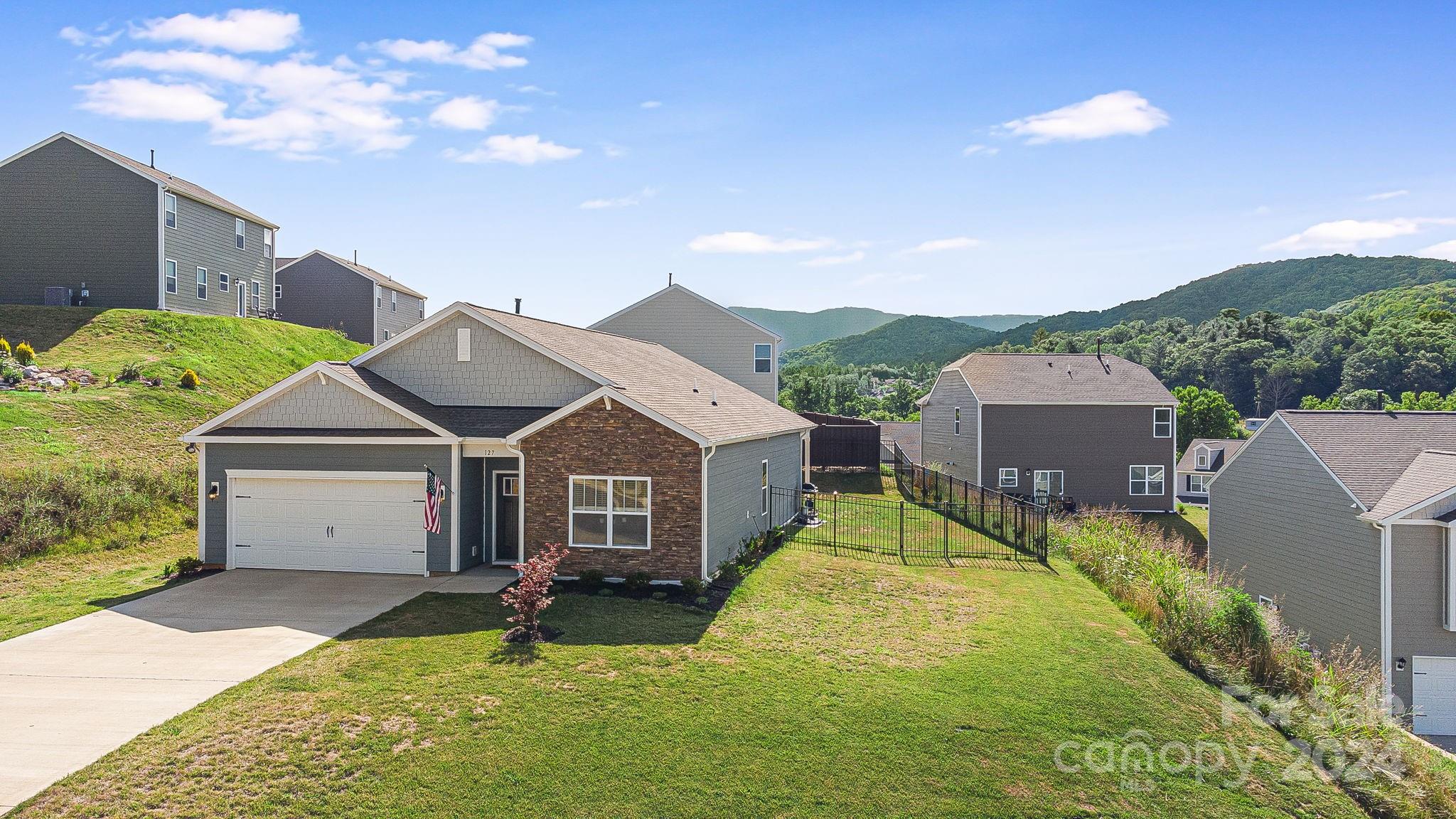 127 Amblers Knoll Road Weaverville NC 28787