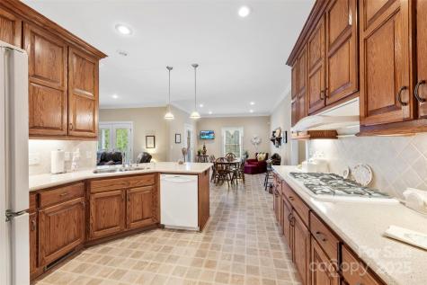 2426 Glenridge Drive Gastonia NC 28054