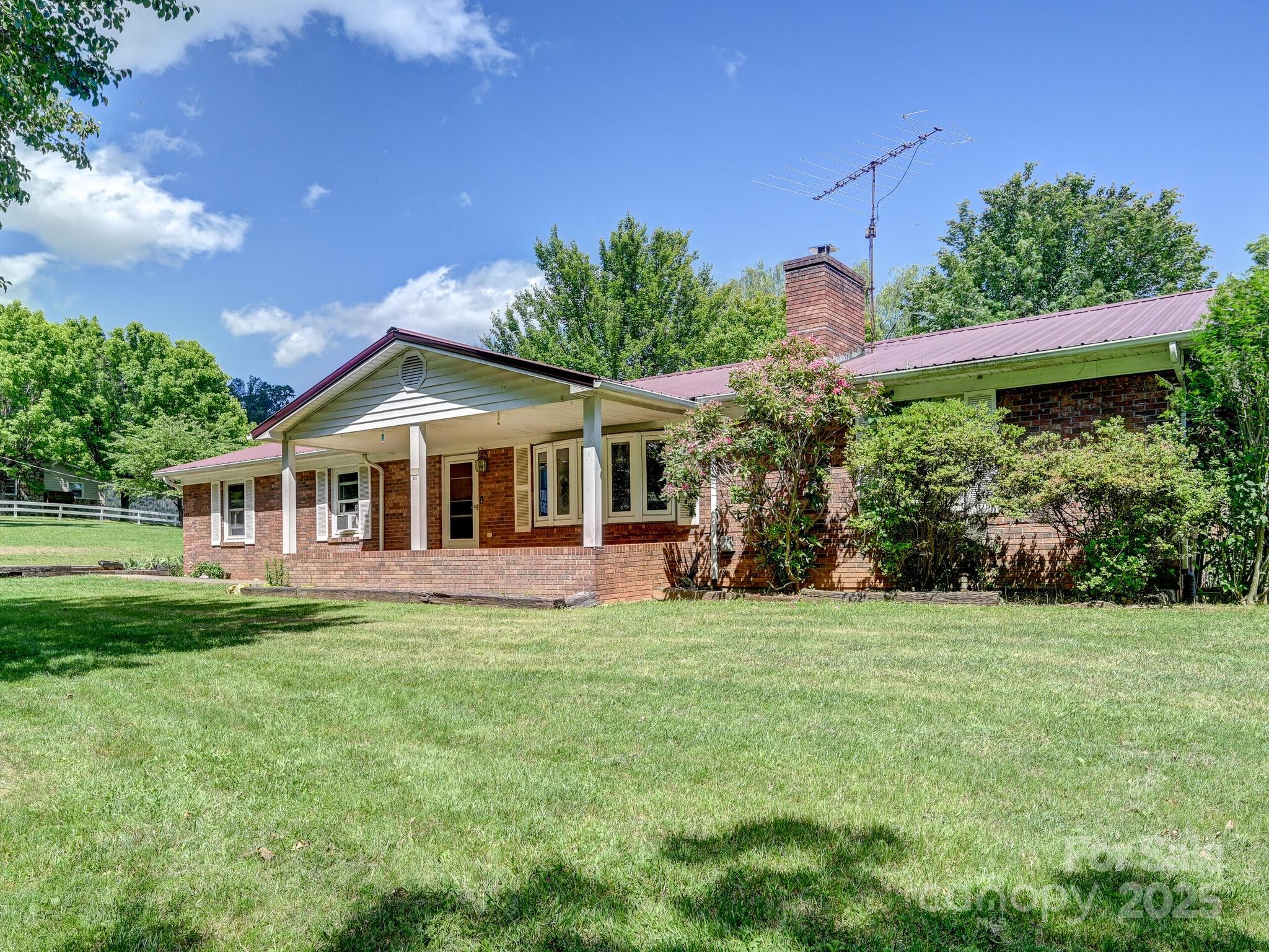 522 Bailey Mountain Road Mars Hill NC 28754