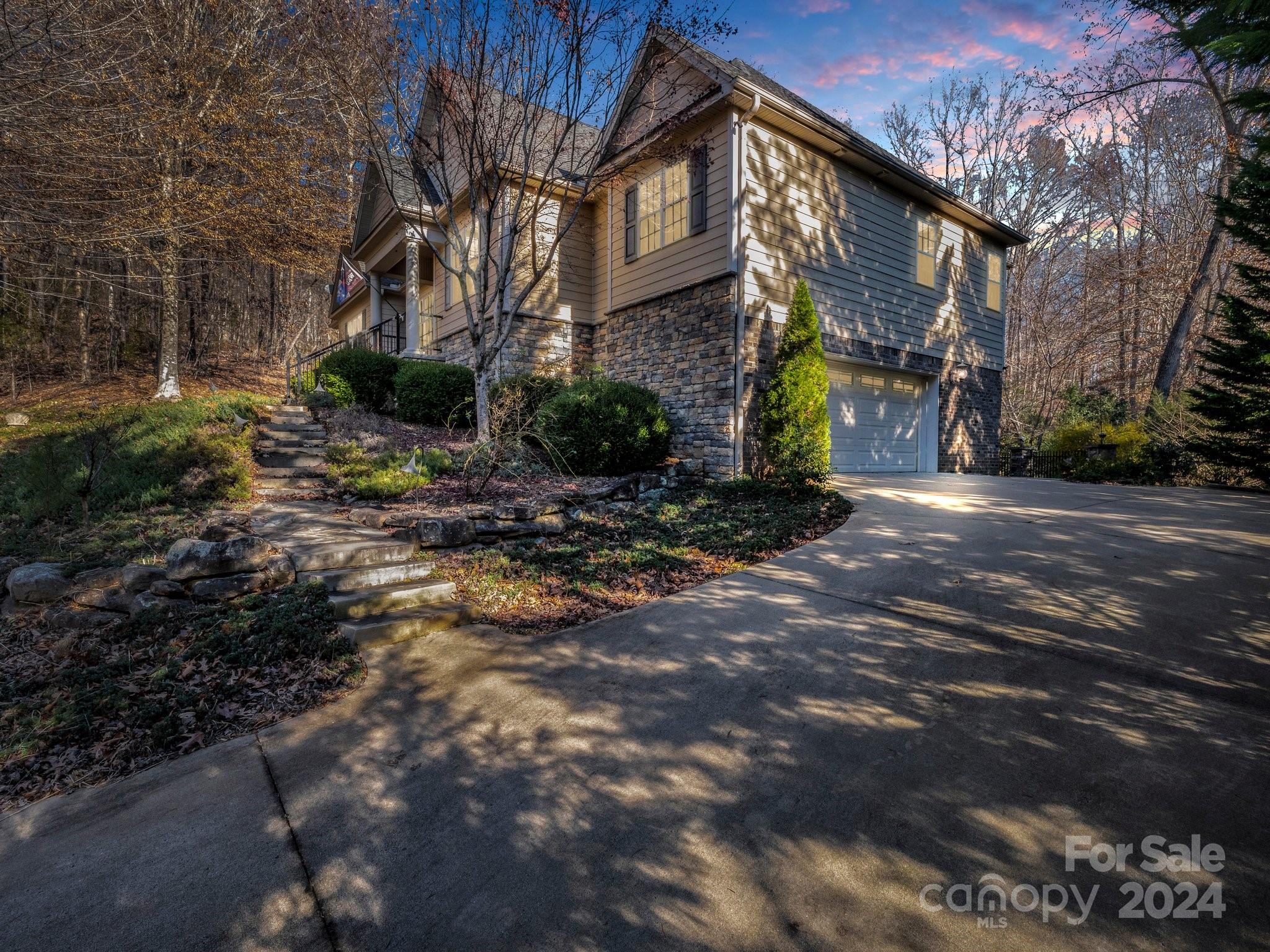 148 Courtland Court Lake Lure NC 28746