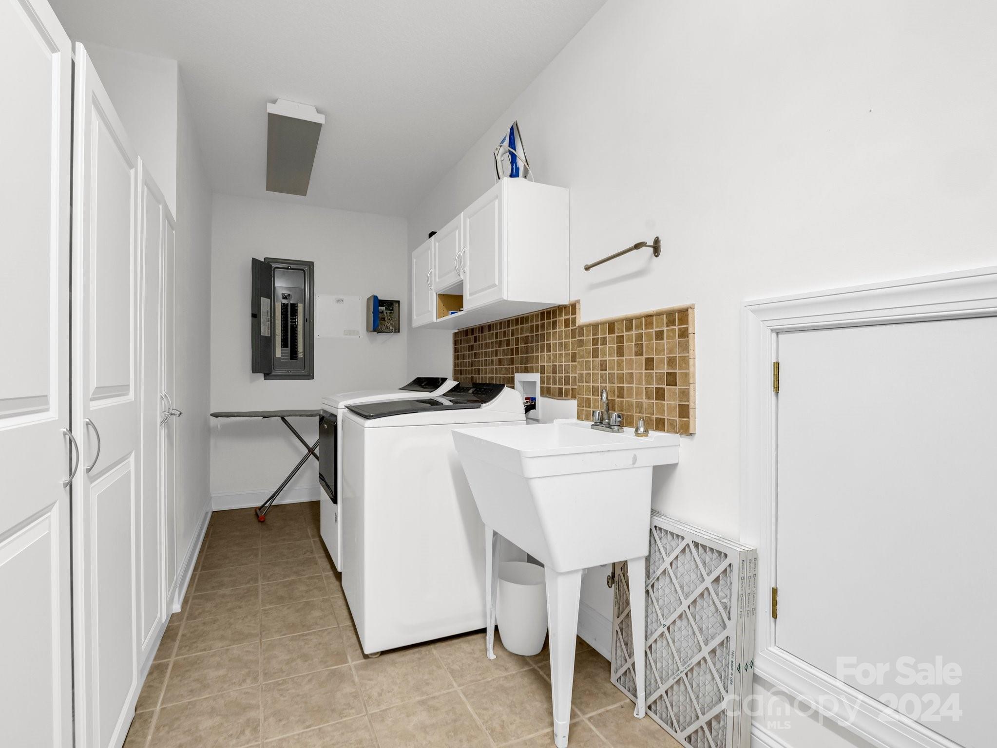 148 Courtland Court Lake Lure NC 28746