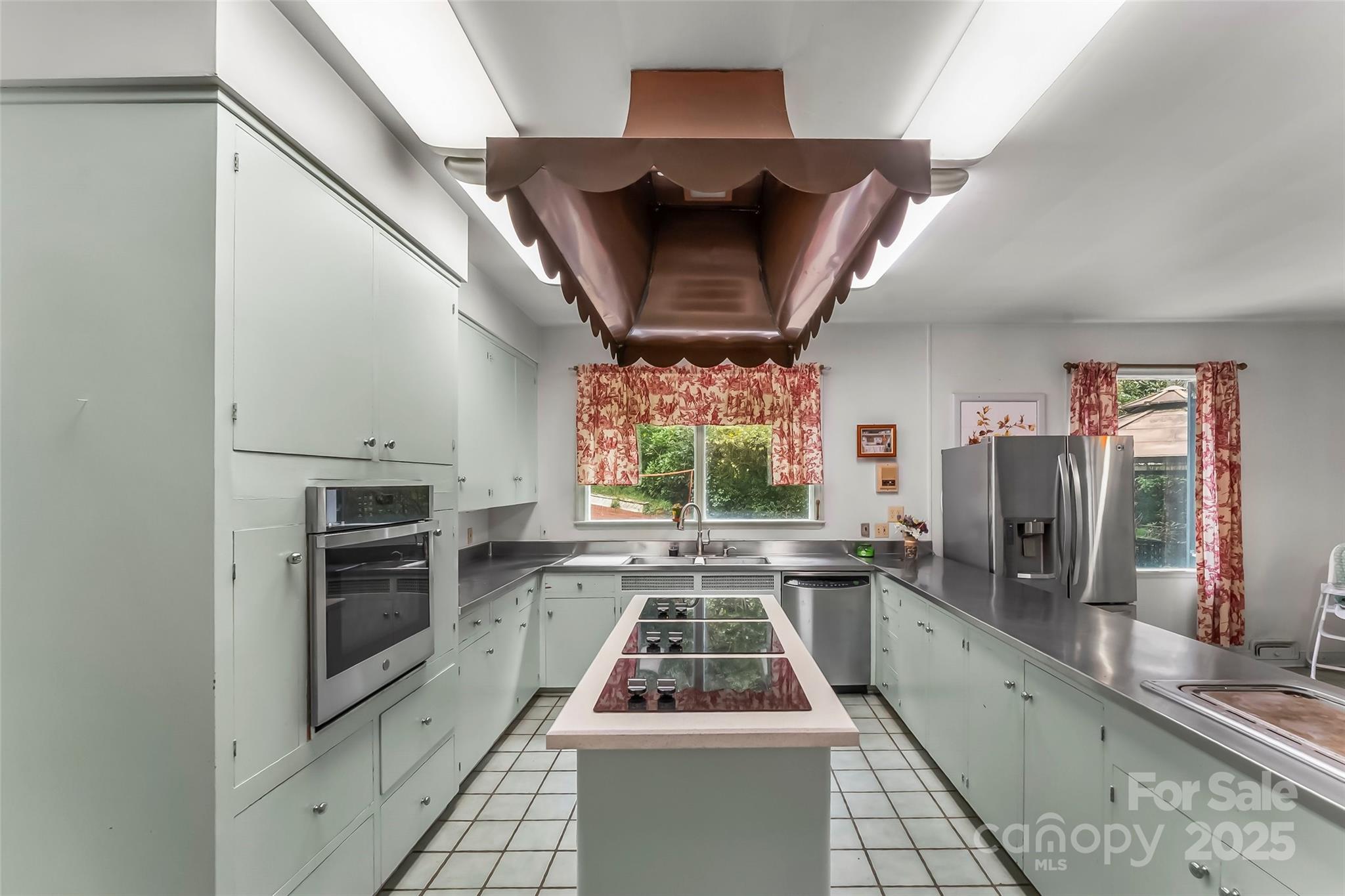 301 Louise Avenue NE Valdese NC 28690