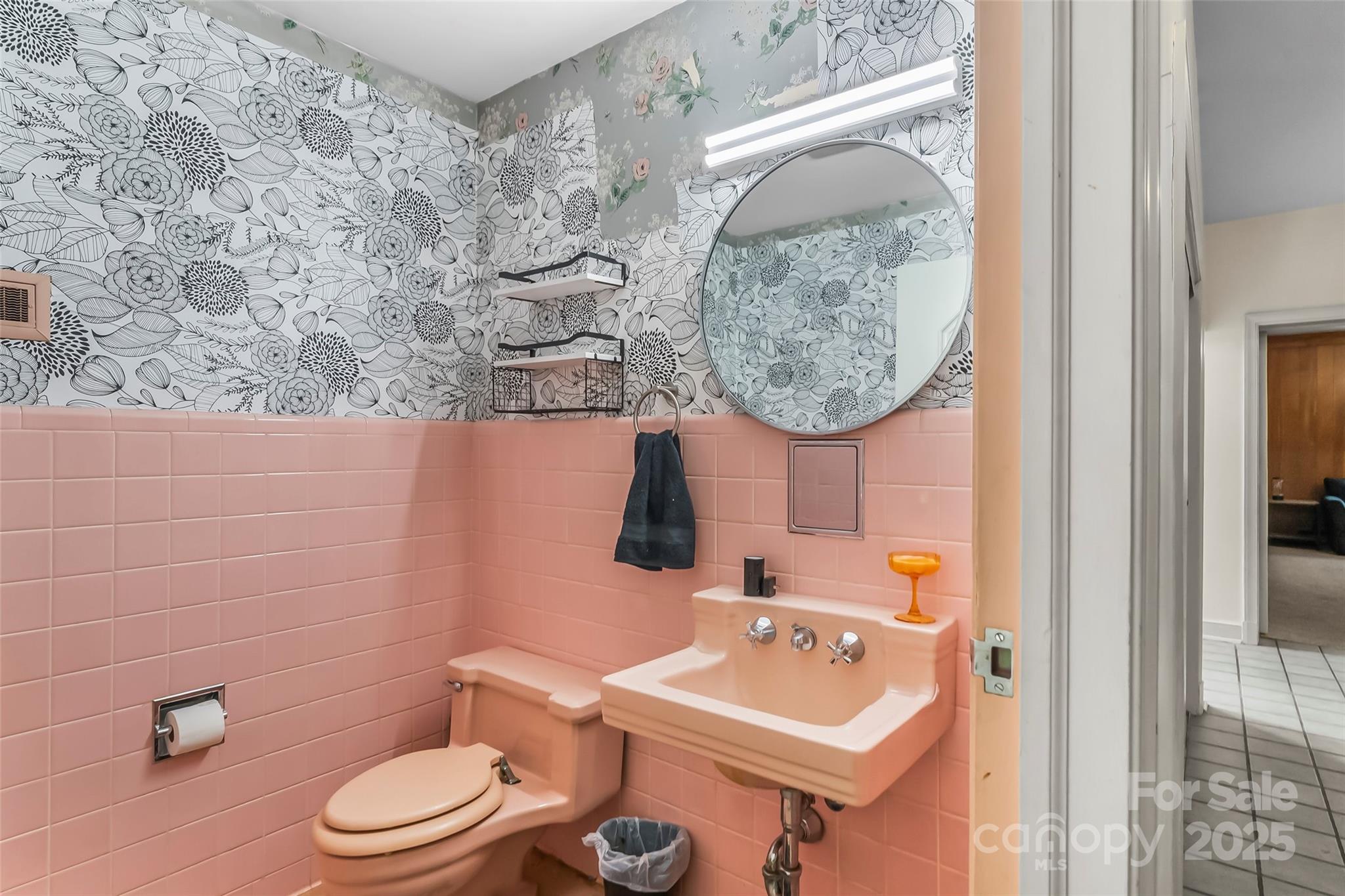 301 Louise Avenue NE Valdese NC 28690