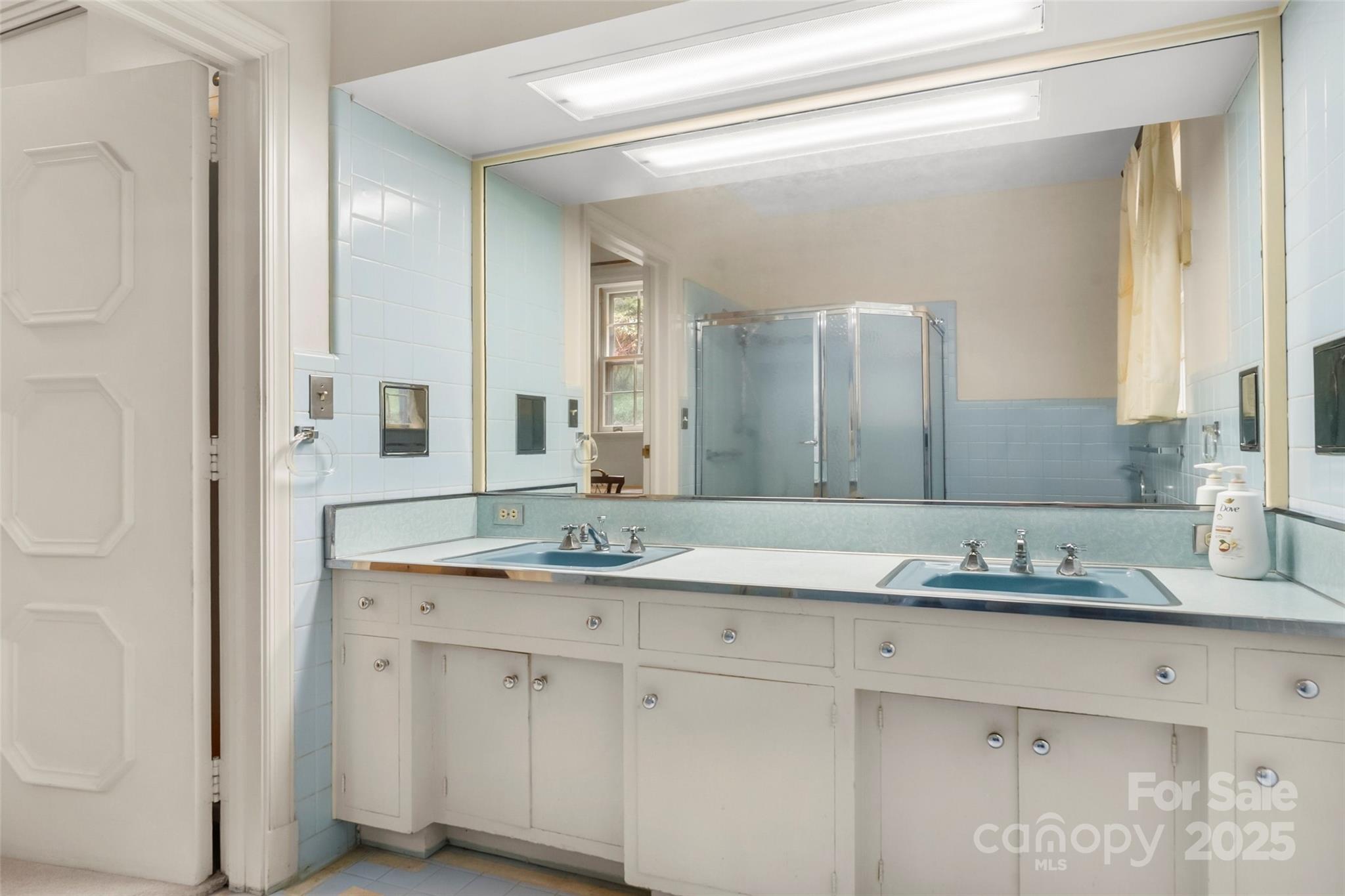 301 Louise Avenue NE Valdese NC 28690