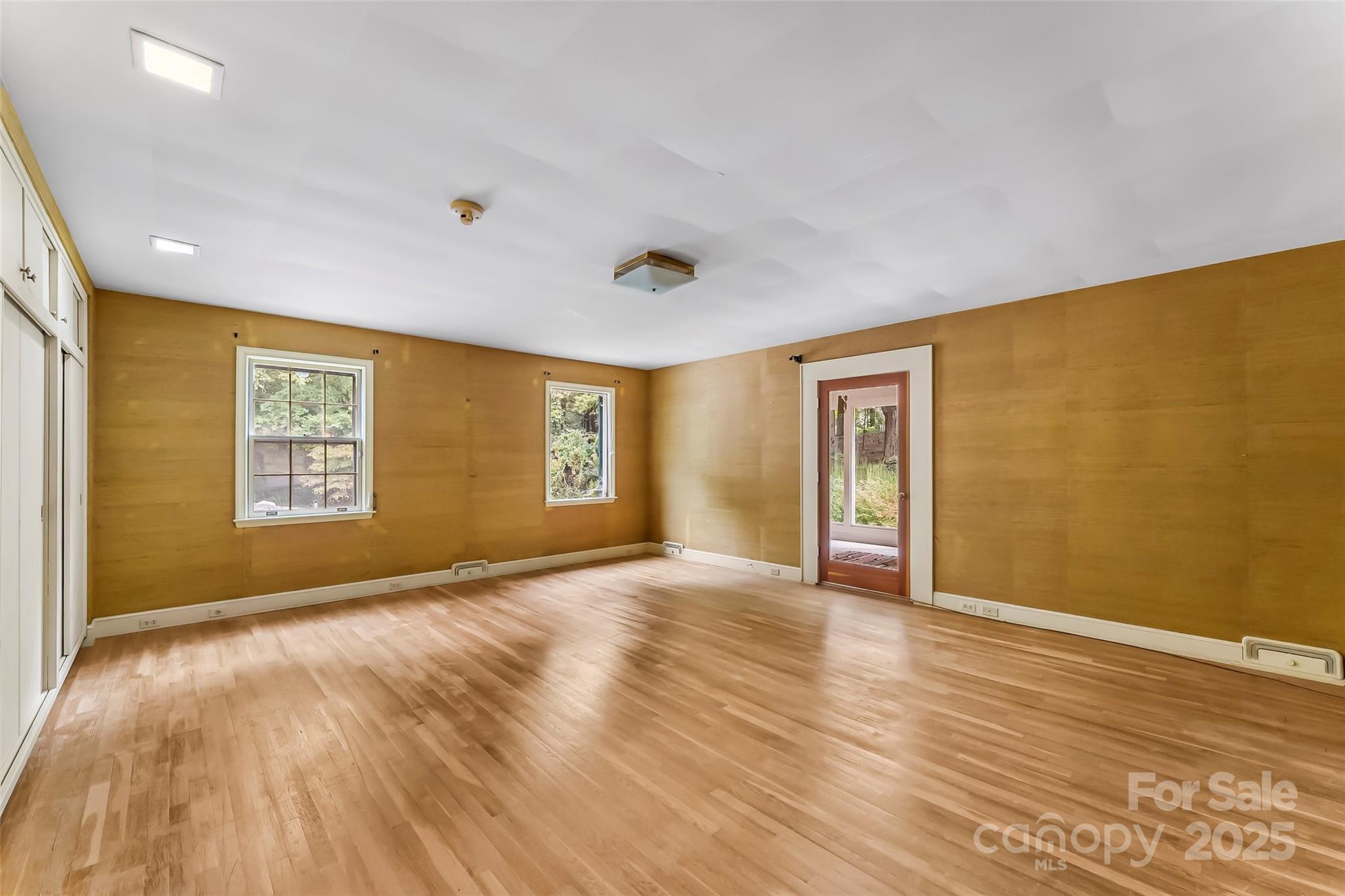 301 Louise Avenue NE Valdese NC 28690