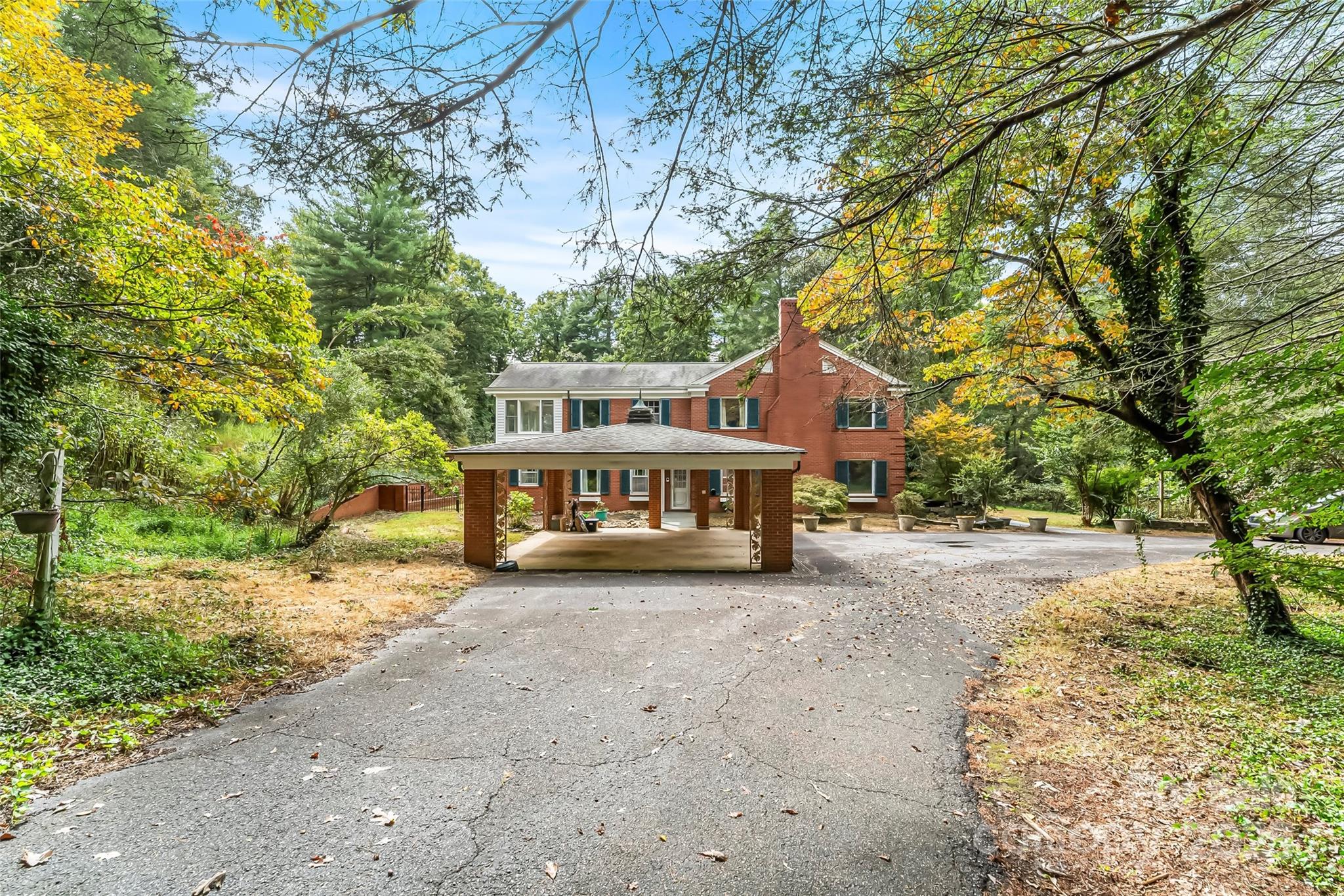 301 Louise Avenue NE Valdese NC 28690