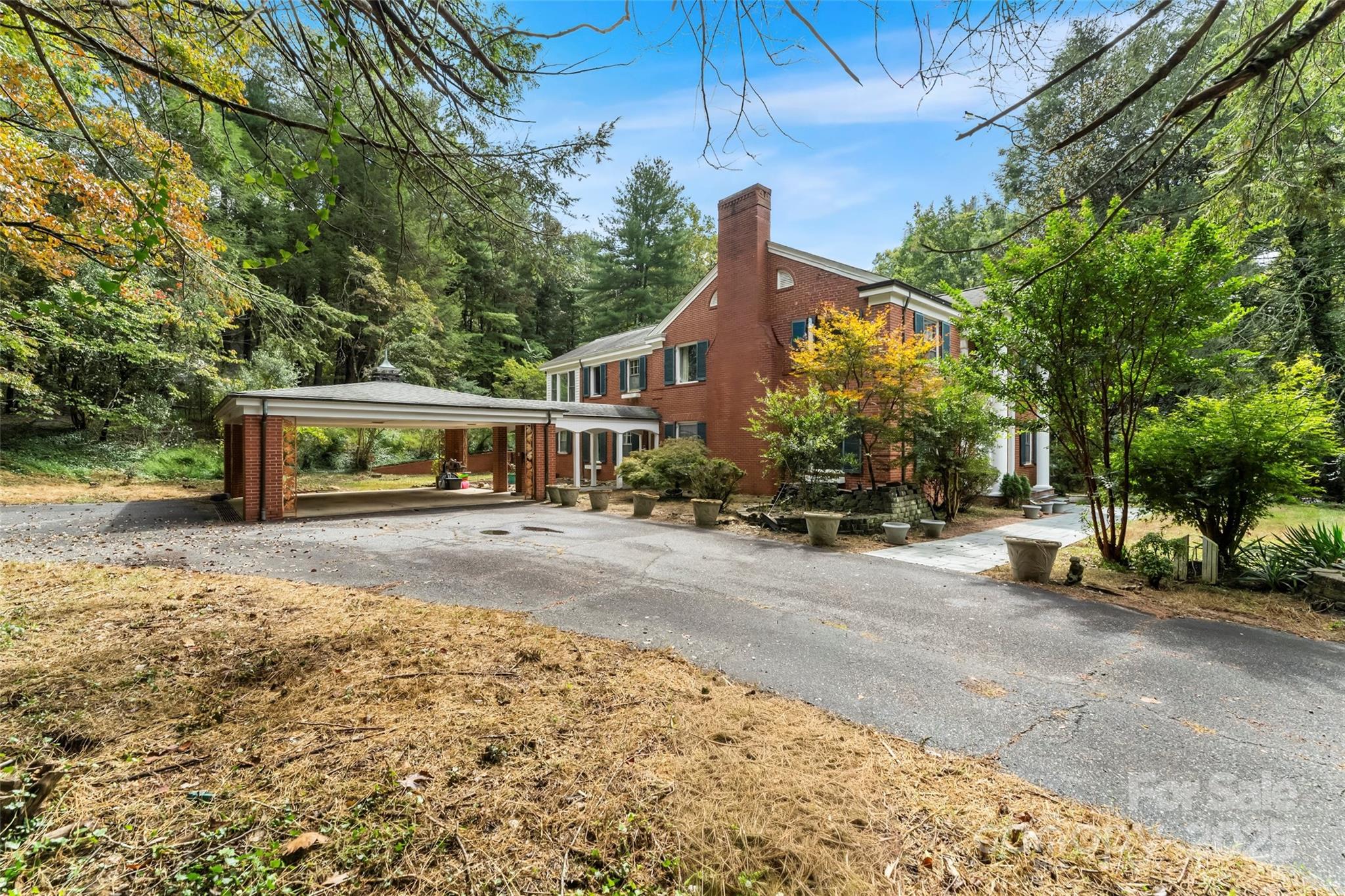 301 Louise Avenue NE Valdese NC 28690