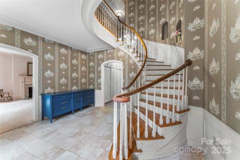 301 Louise Avenue NE Valdese NC 28690