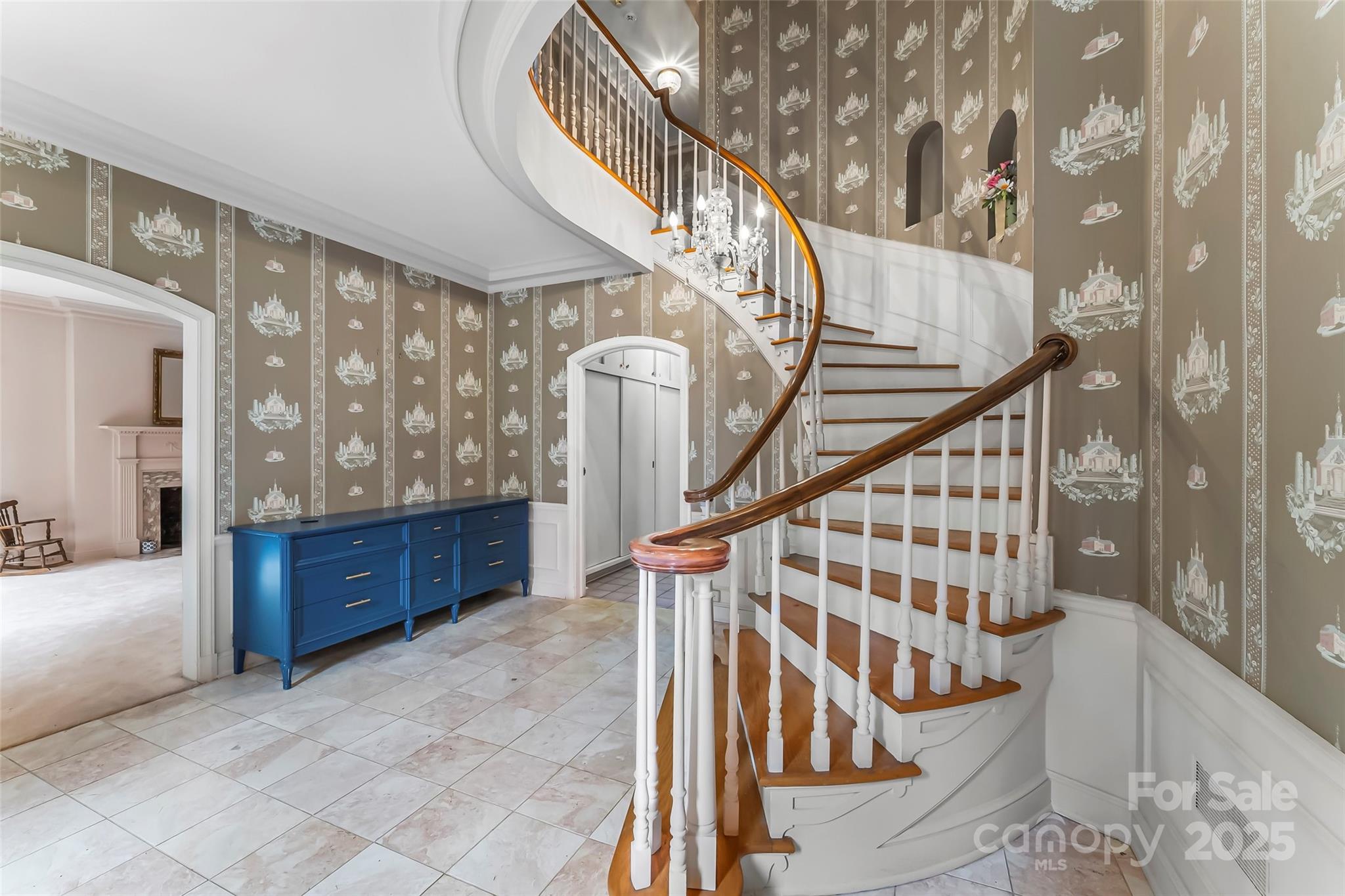301 Louise Avenue NE Valdese NC 28690