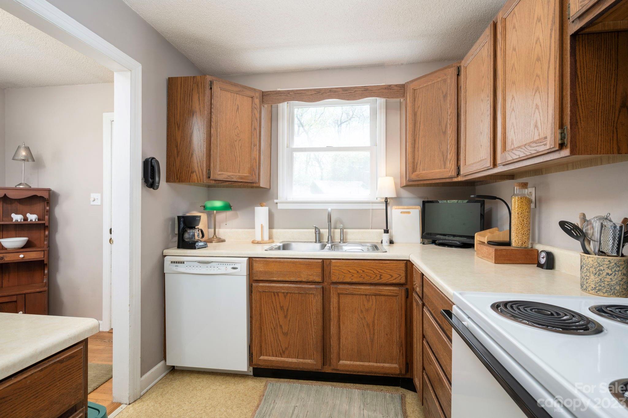 151 Lakewood Drive Asheville NC 28803