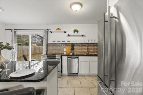 4930 Crestmont Drive Charlotte NC 28205