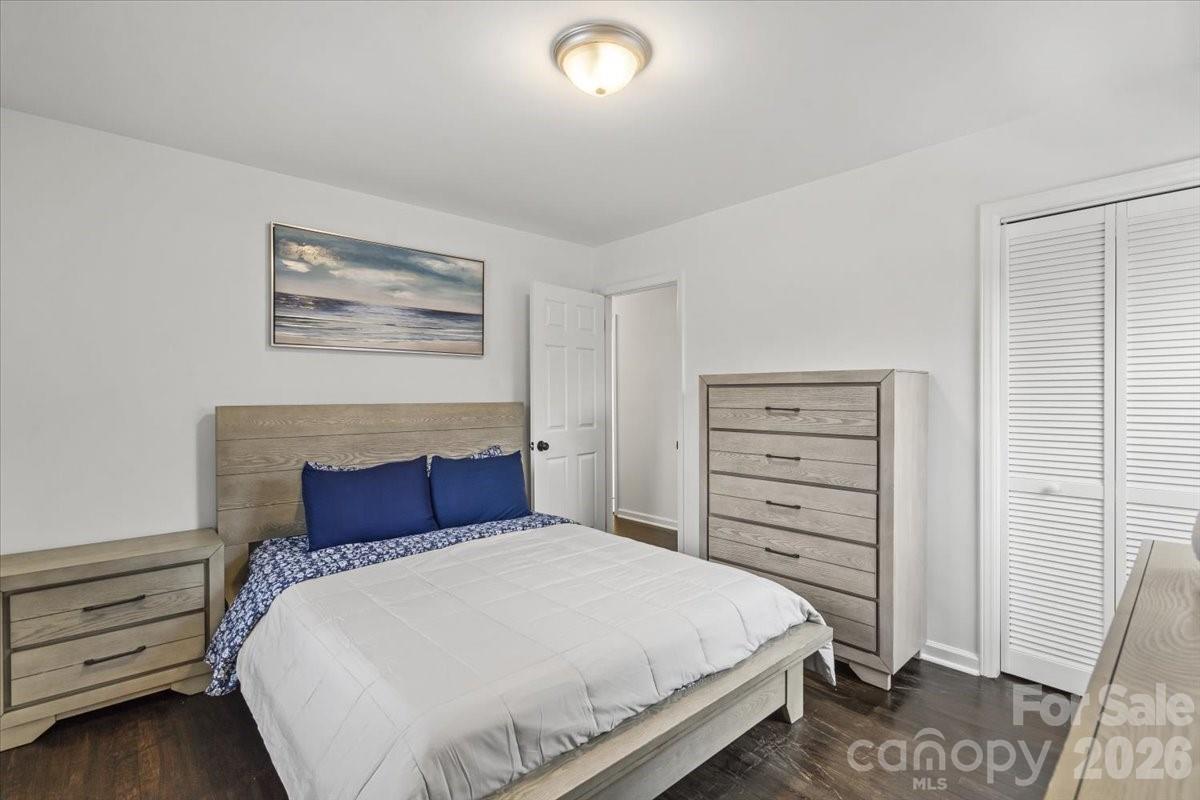4930 Crestmont Drive Charlotte NC 28205