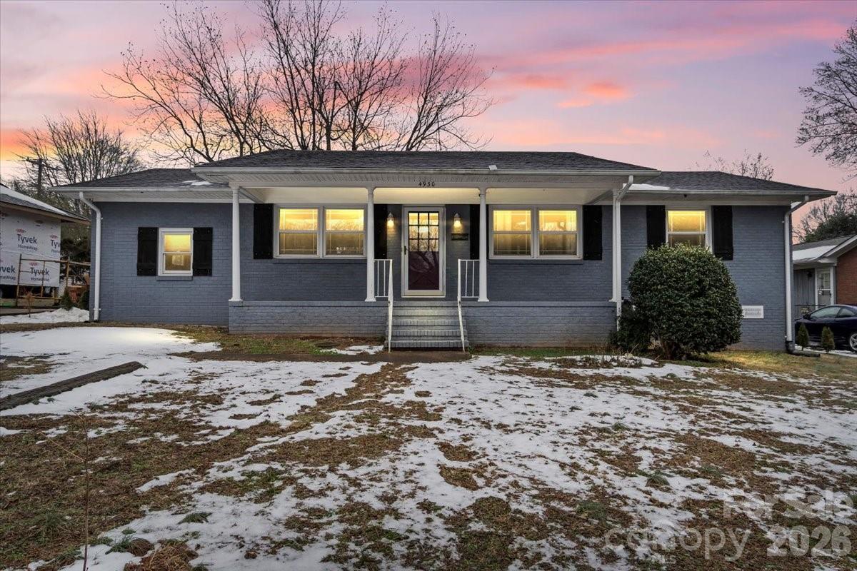 4930 Crestmont Drive Charlotte NC 28205