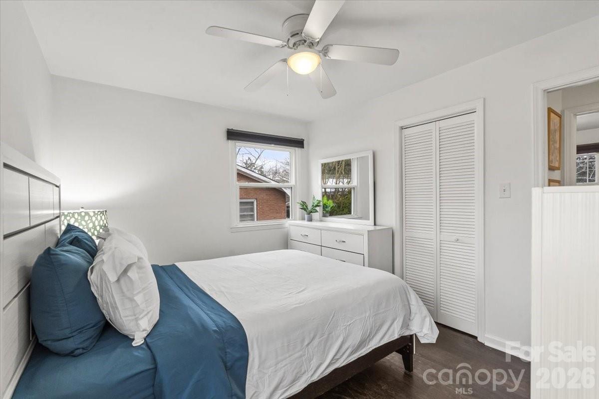 4930 Crestmont Drive Charlotte NC 28205