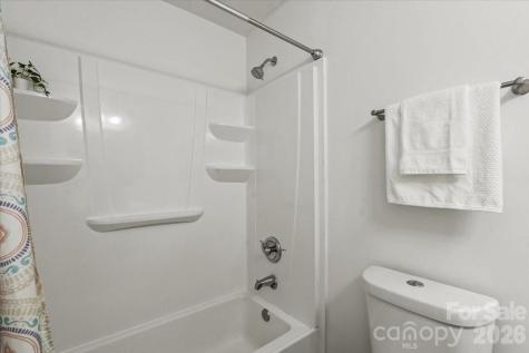 4930 Crestmont Drive Charlotte NC 28205