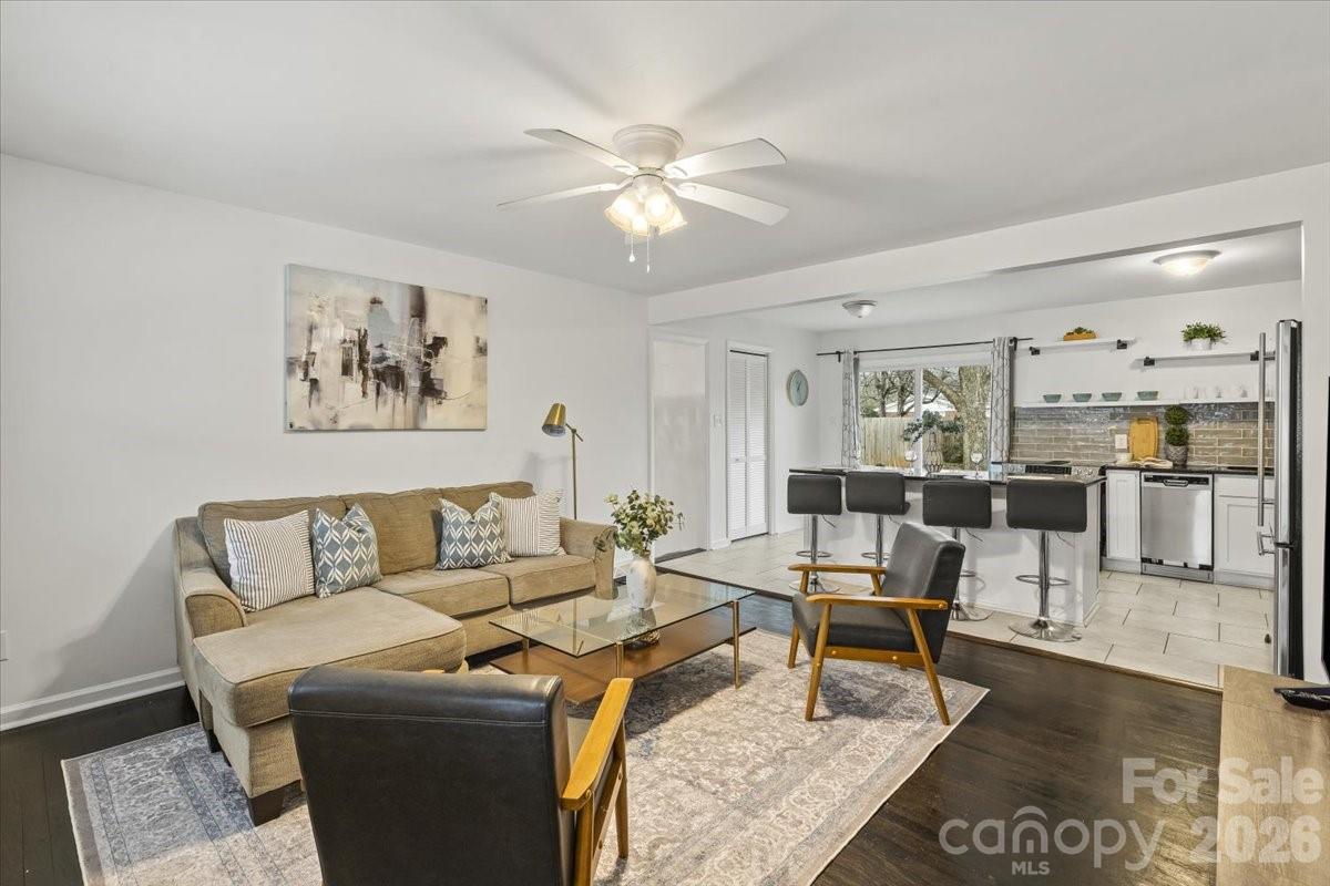 4930 Crestmont Drive Charlotte NC 28205