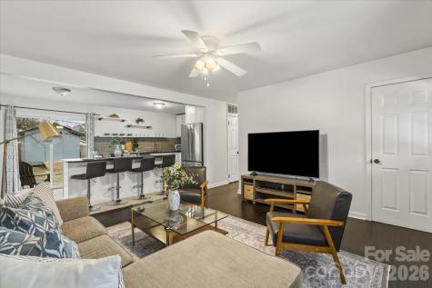 4930 Crestmont Drive Charlotte NC 28205