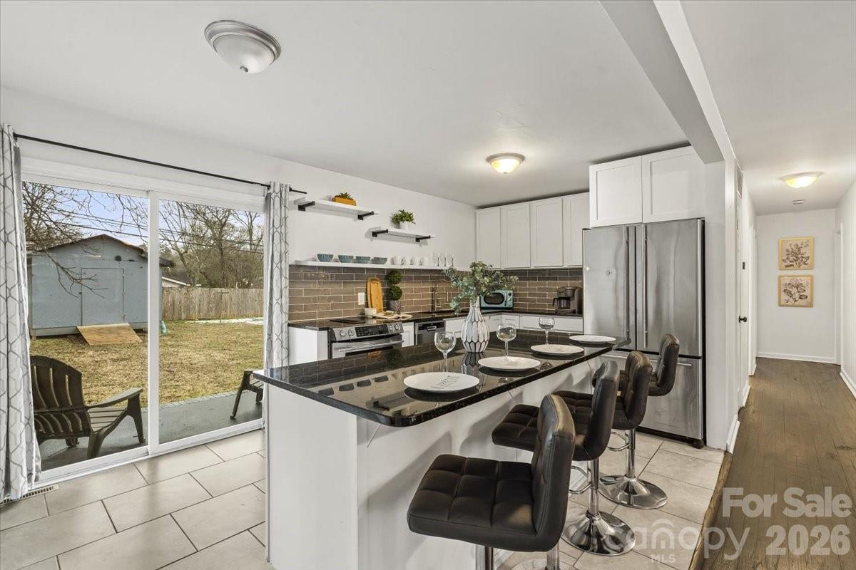 4930 Crestmont Drive Charlotte NC 28205