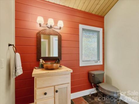 218 Slickrock Road Burnsville NC 28714