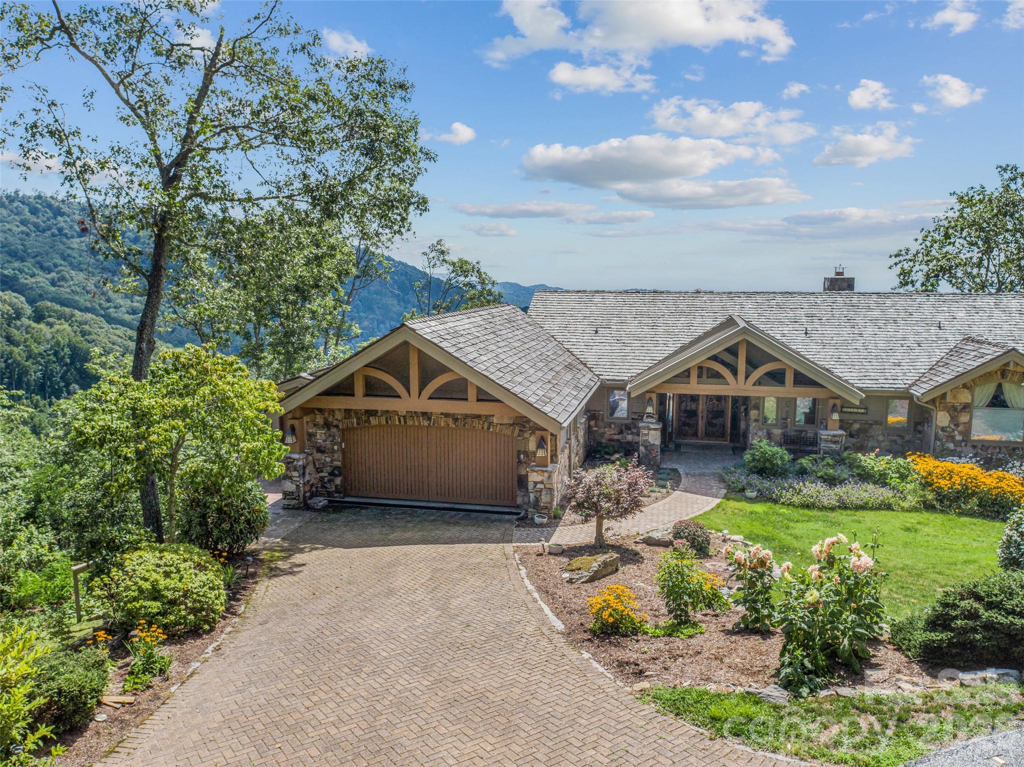 218 Slickrock Road Burnsville NC 28714